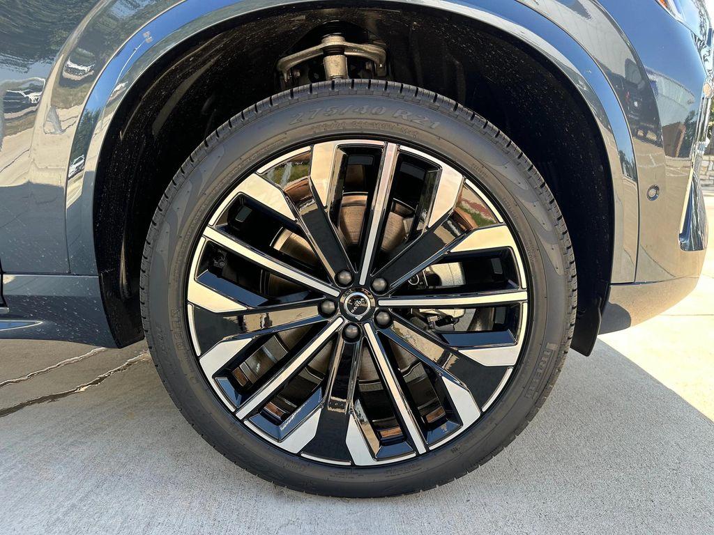 new 2026 Volvo XC90 car, priced at $75,155