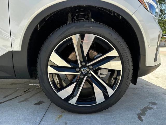 new 2025 Volvo XC40 car, priced at $50,390