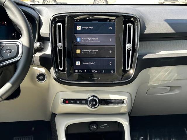 new 2025 Volvo XC40 car, priced at $50,390
