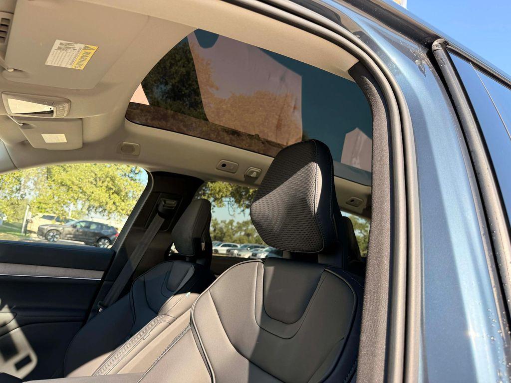 new 2025 Volvo EX90 car, priced at $93,840