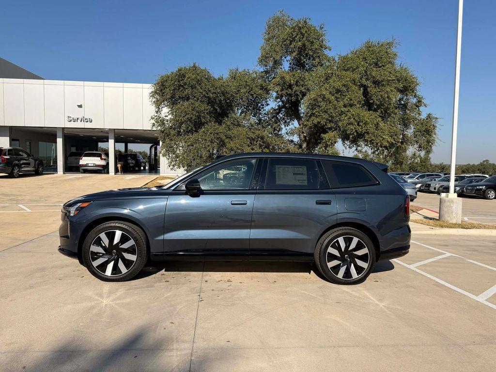 new 2025 Volvo EX90 car, priced at $93,840