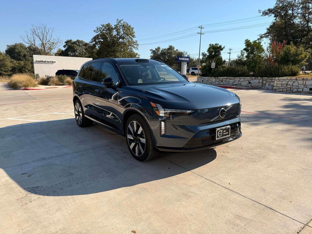 new 2025 Volvo EX90 car, priced at $93,840