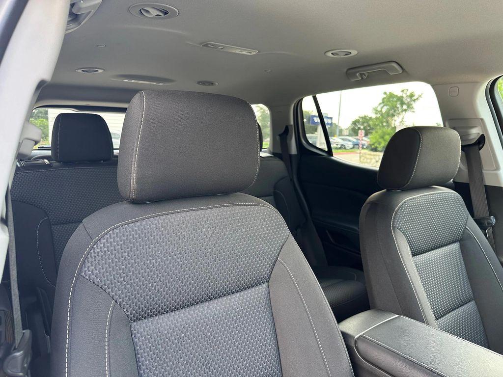 used 2022 GMC Acadia car, priced at $25,700