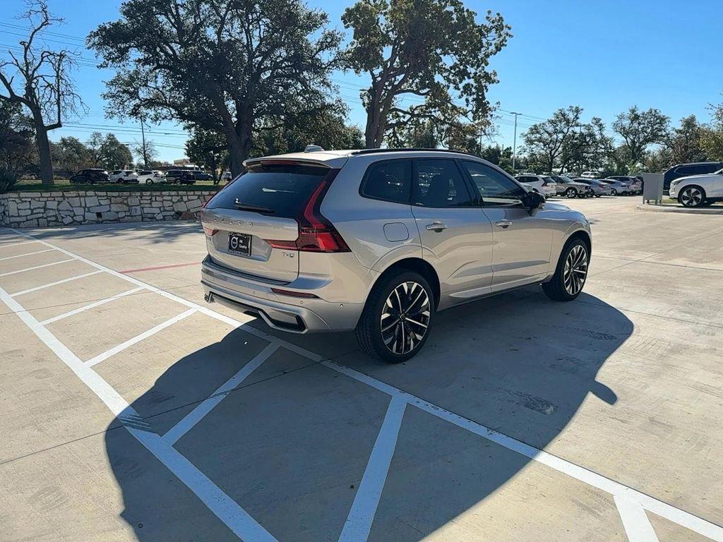 new 2026 Volvo XC60 Plug-In Hybrid car, priced at $75,235