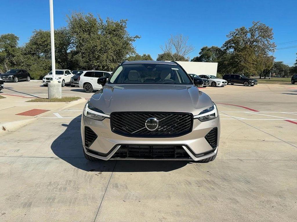 new 2026 Volvo XC60 Plug-In Hybrid car, priced at $75,235