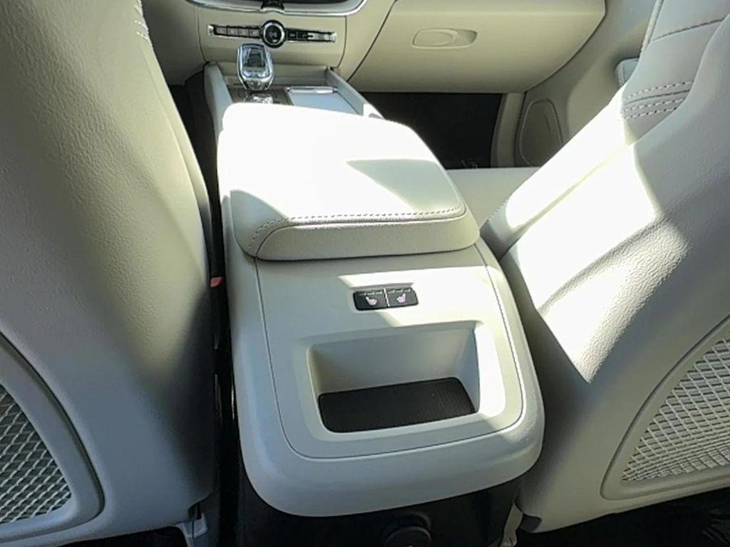 new 2026 Volvo XC60 Plug-In Hybrid car, priced at $75,235