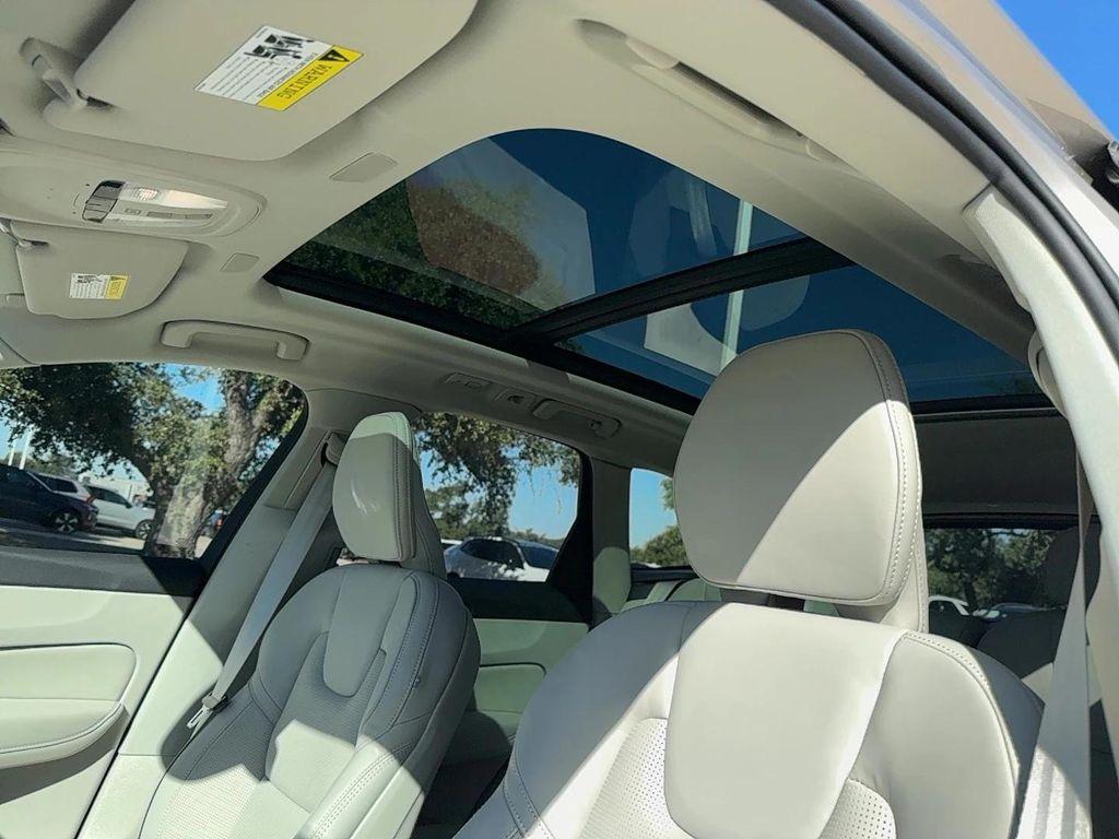 new 2026 Volvo XC60 Plug-In Hybrid car, priced at $75,235