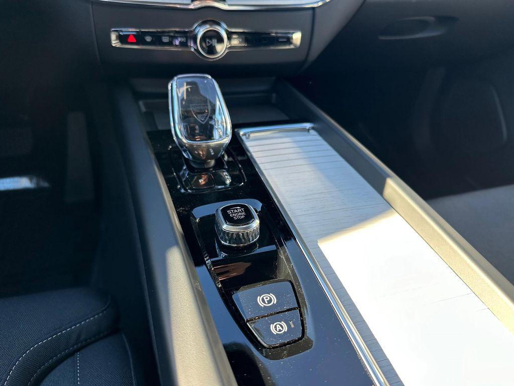 new 2026 Volvo XC60 car, priced at $72,735
