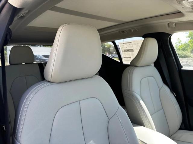 new 2025 Volvo XC40 car, priced at $48,335