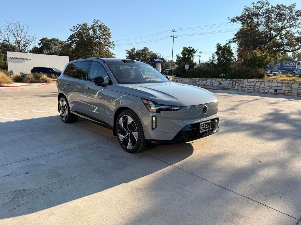 new 2025 Volvo EX90 car, priced at $99,755