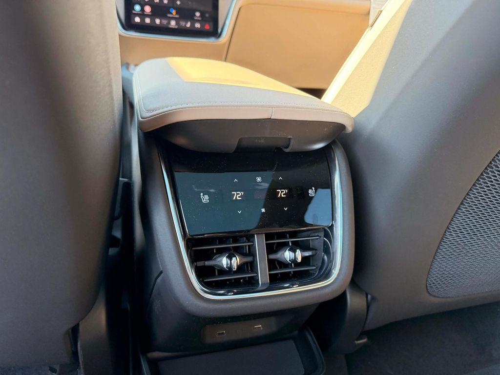 new 2025 Volvo EX90 car, priced at $99,755