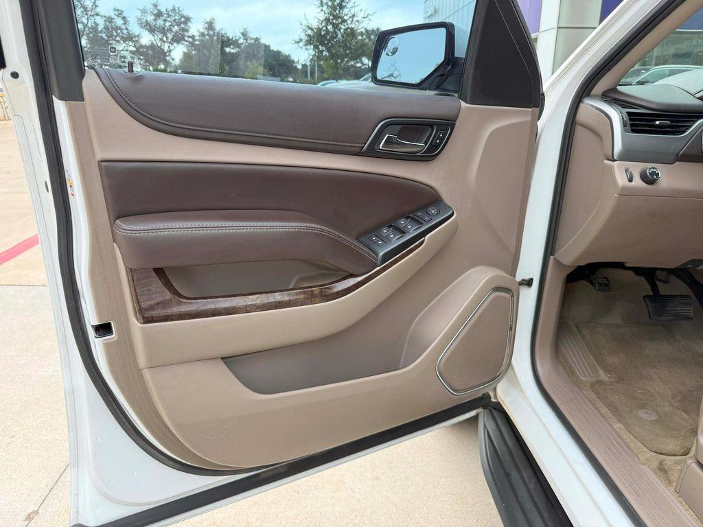 used 2015 Chevrolet Suburban car, priced at $21,900