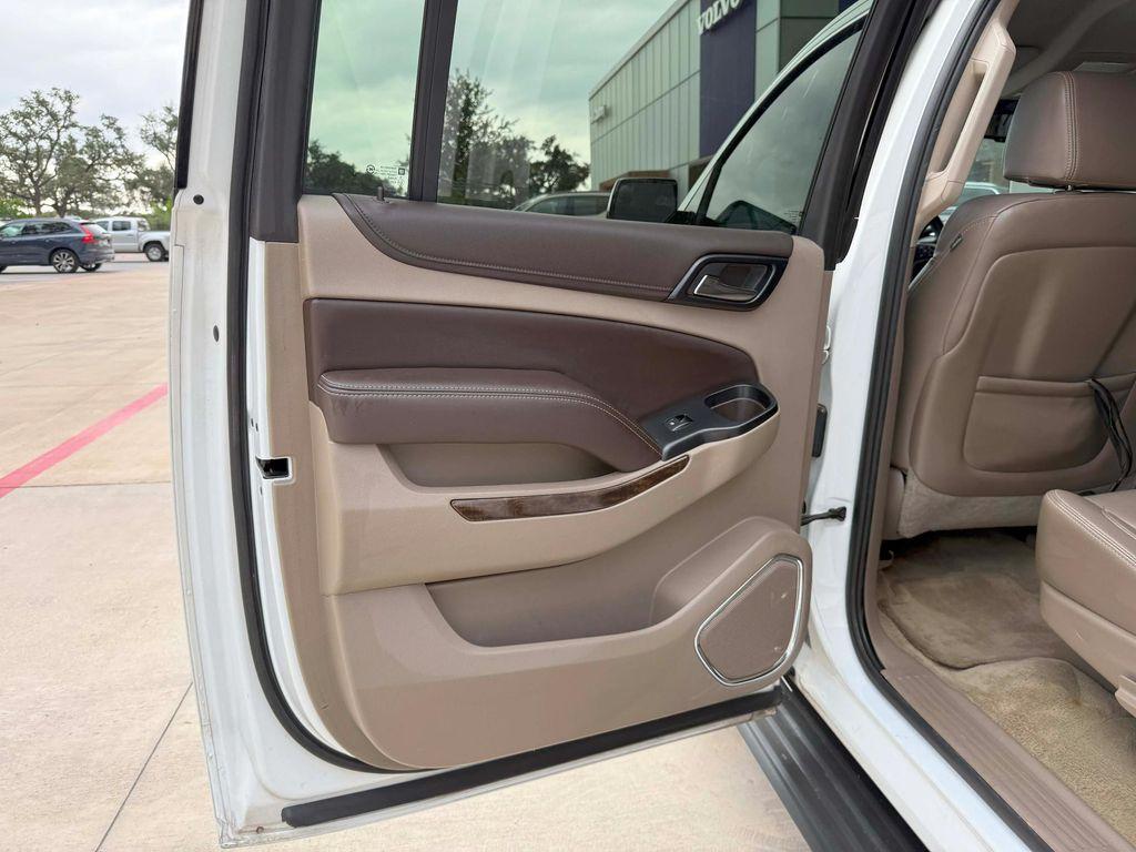 used 2015 Chevrolet Suburban car, priced at $21,900
