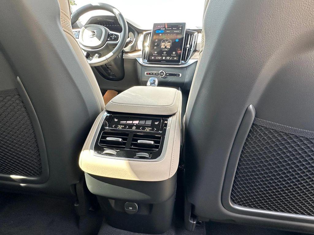 new 2026 Volvo XC90 car, priced at $64,880