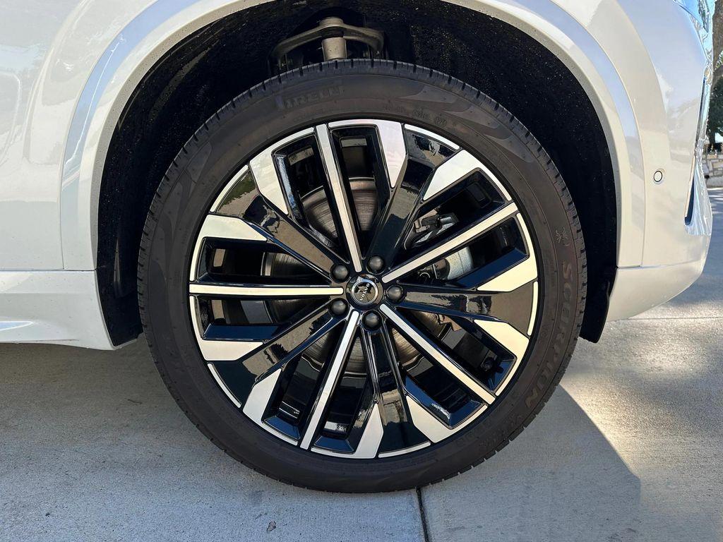 new 2026 Volvo XC90 car, priced at $71,825