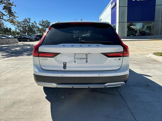 new 2025 Volvo V90 Cross Country car, priced at $77,800