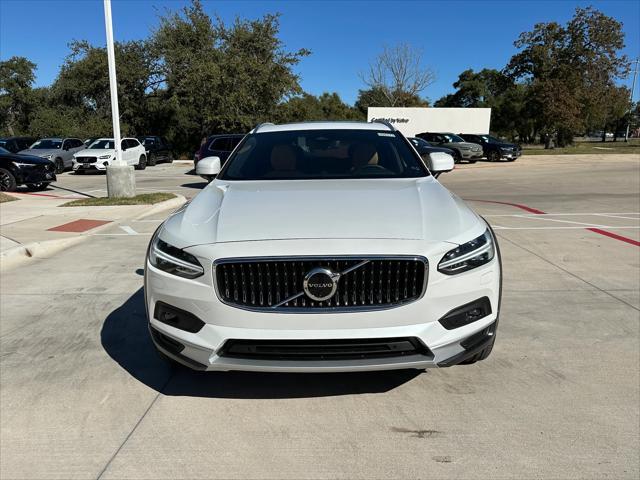 new 2025 Volvo V90 Cross Country car, priced at $77,800