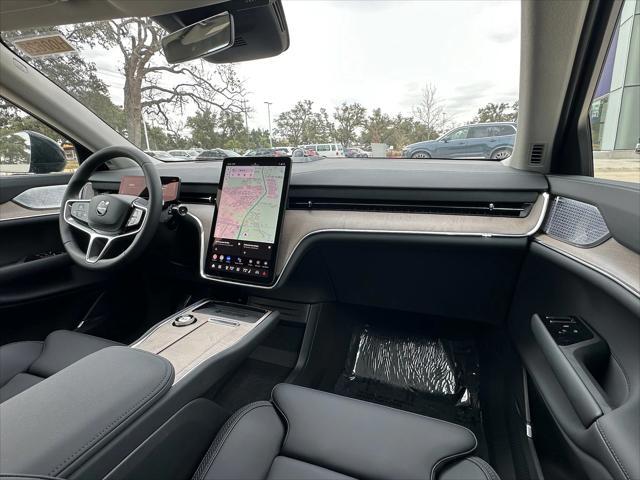 new 2025 Volvo EX90 car, priced at $93,840