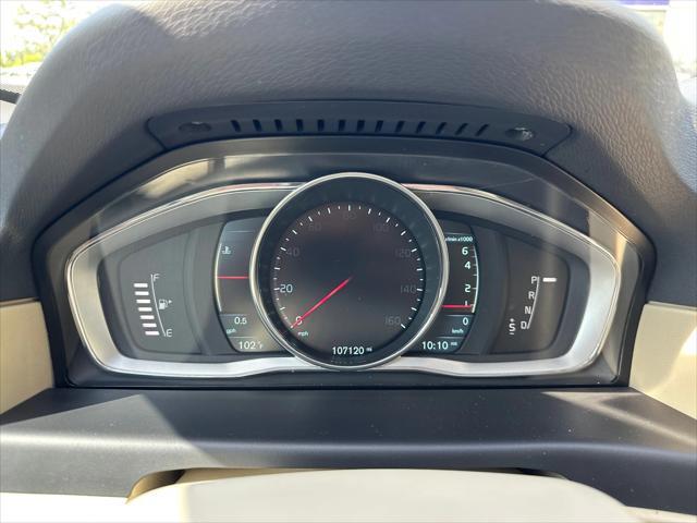 used 2014 Volvo XC70 car, priced at $15,700
