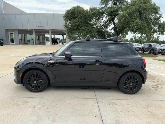 used 2022 MINI Hardtop car, priced at $23,500