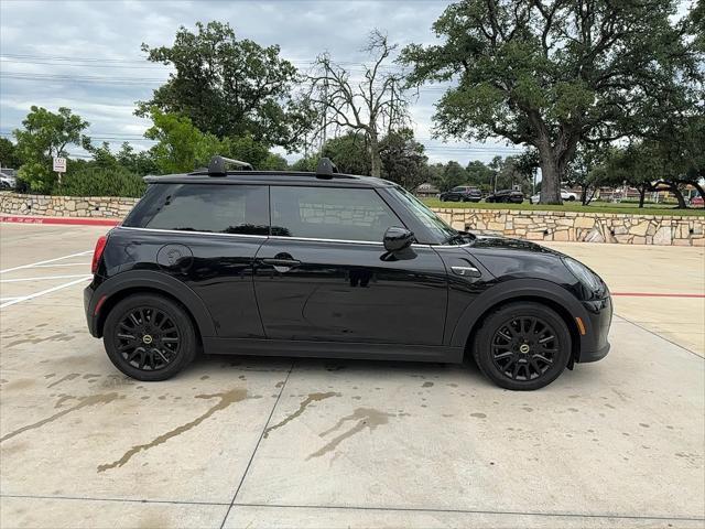 used 2022 MINI Hardtop car, priced at $23,500