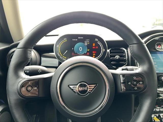 used 2022 MINI Hardtop car, priced at $23,500