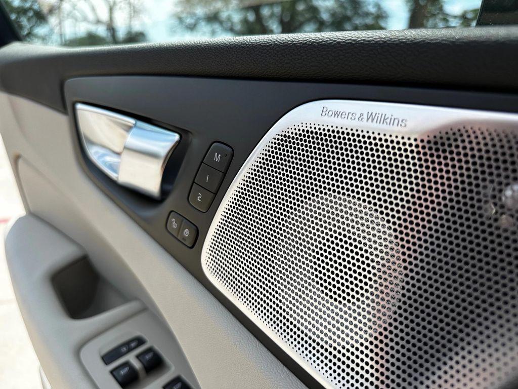 new 2025 Volvo XC60 Plug-In Hybrid car, priced at $82,885