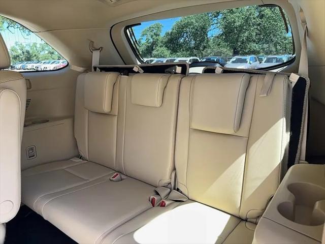 used 2019 Toyota Highlander car, priced at $31,700