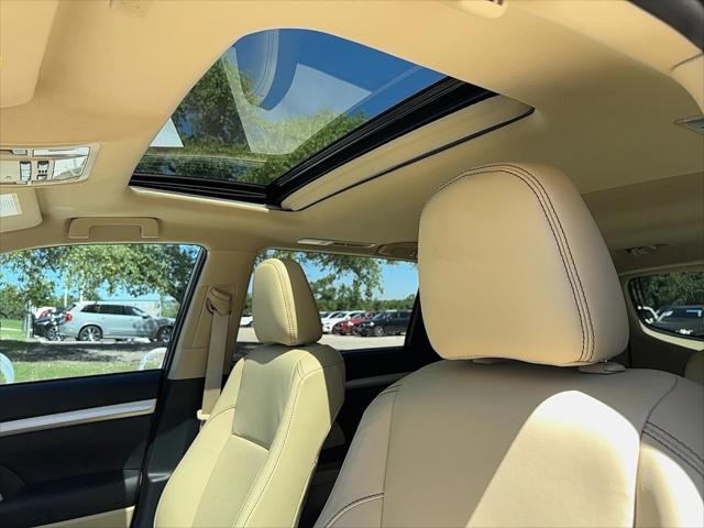 used 2019 Toyota Highlander car, priced at $31,700