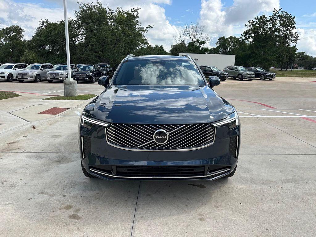 new 2025 Volvo XC90 car, priced at $69,155