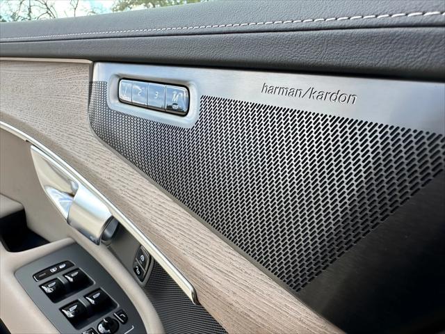 new 2025 Volvo XC90 car, priced at $69,155