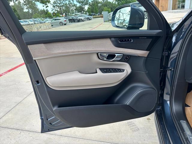 new 2025 Volvo XC90 car, priced at $69,155