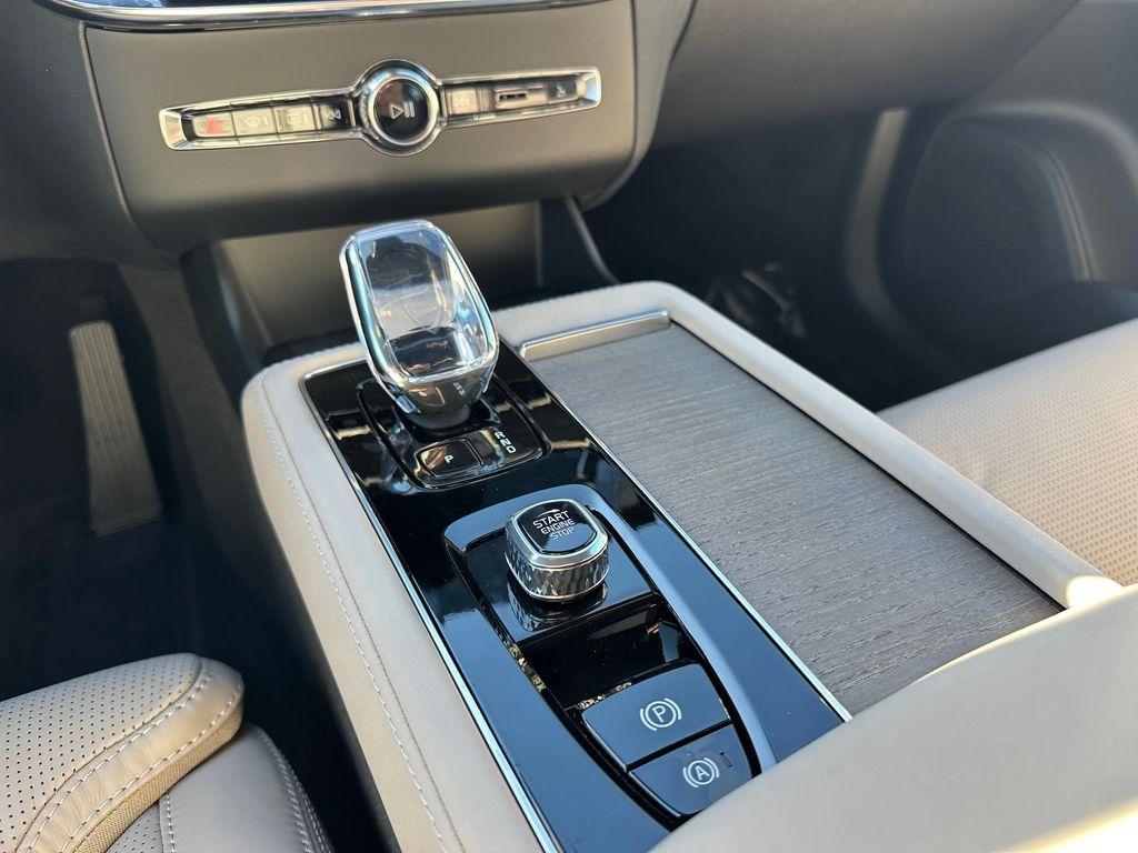 new 2026 Volvo XC90 car, priced at $76,075