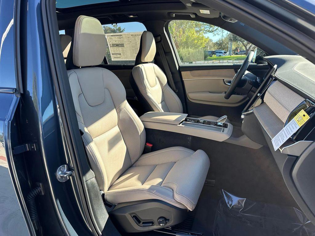 new 2026 Volvo XC90 car, priced at $76,075