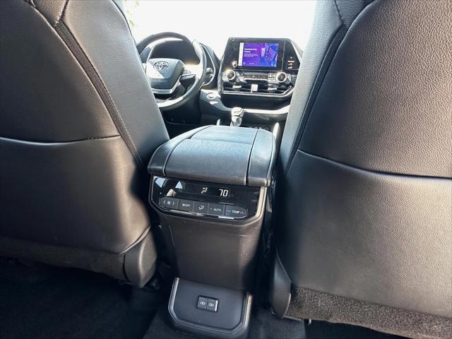 used 2023 Toyota Highlander car, priced at $44,800