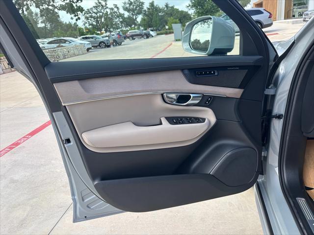 new 2026 Volvo XC90 car, priced at $71,825