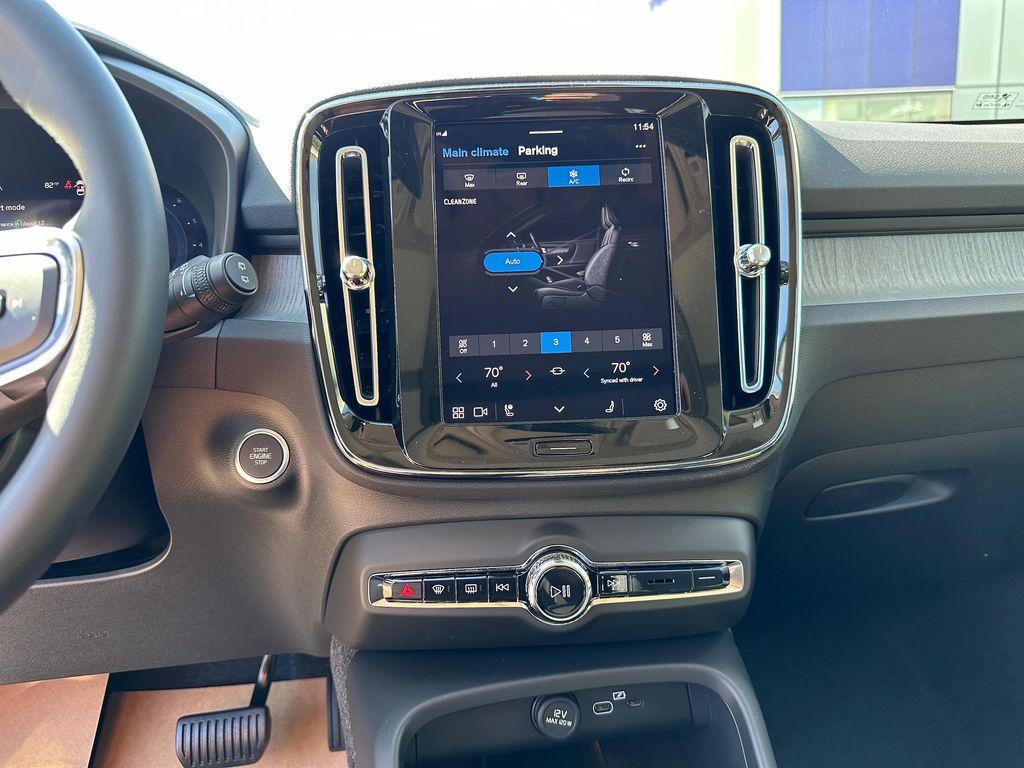 new 2025 Volvo XC40 car, priced at $48,335