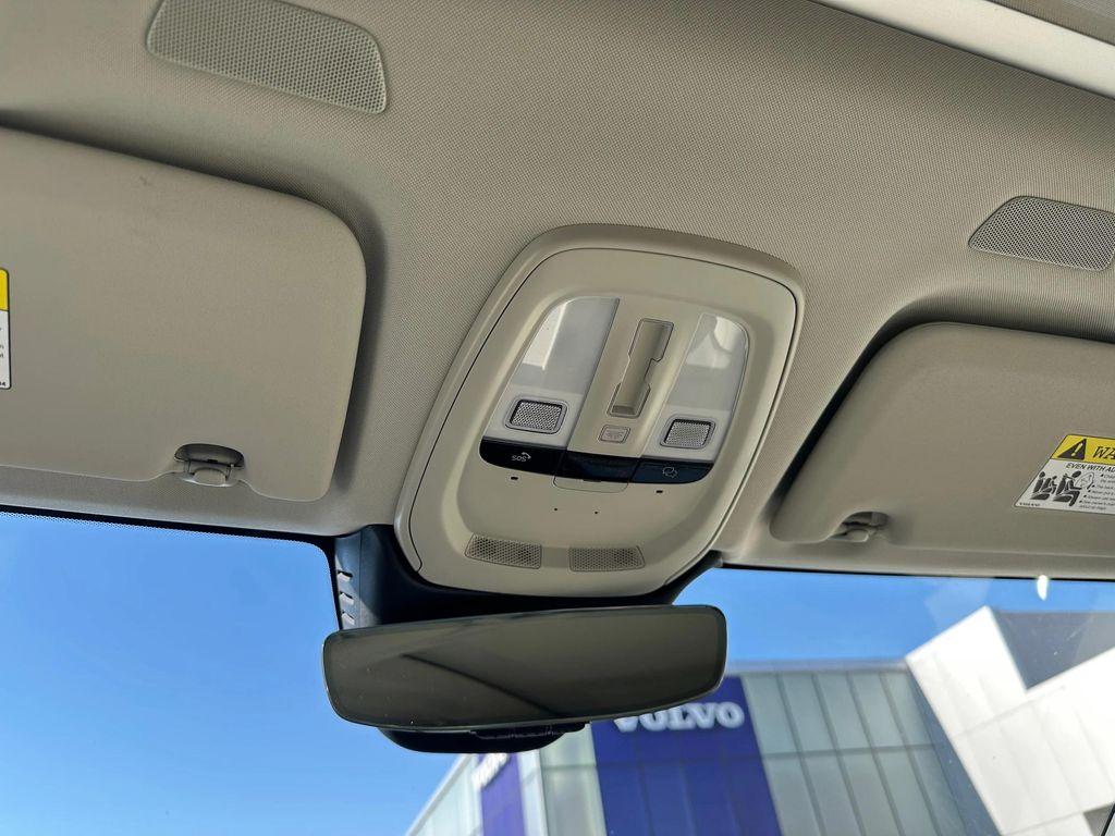 new 2026 Volvo XC60 car, priced at $63,935