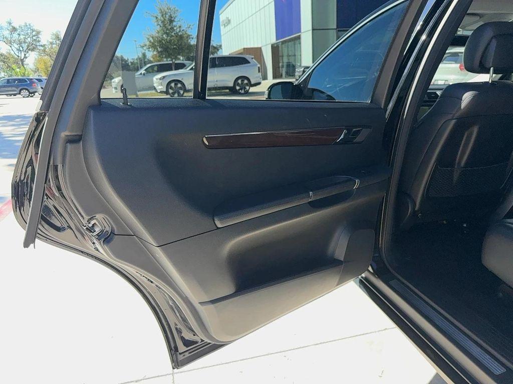 used 2010 Mercedes-Benz R-Class car, priced at $10,777