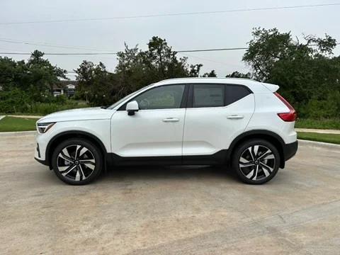 new 2024 Volvo XC40 car, priced at $52,190