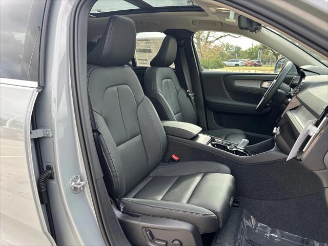 new 2025 Volvo XC40 car, priced at $56,860