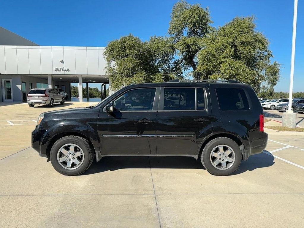 used 2011 Honda Pilot car, priced at $8,999
