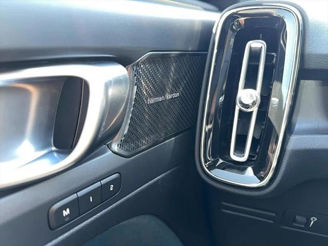 used 2022 Volvo C40 Recharge Pure Electric car, priced at $32,700