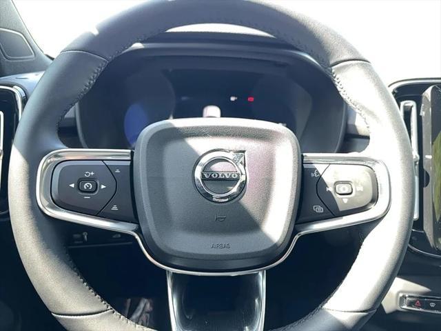 used 2022 Volvo C40 Recharge Pure Electric car, priced at $32,700