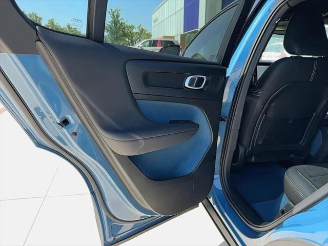 used 2022 Volvo C40 Recharge Pure Electric car, priced at $32,700