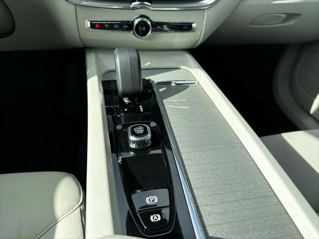 new 2025 Volvo XC60 Plug-In Hybrid car, priced at $64,695