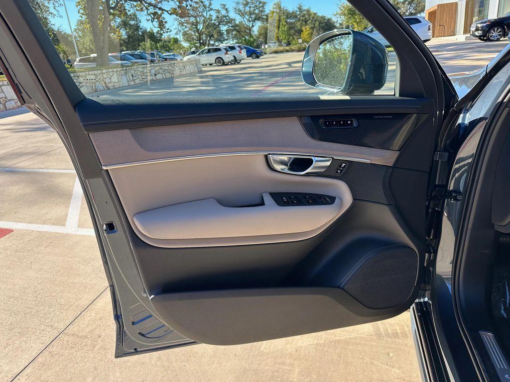 new 2026 Volvo XC90 car, priced at $73,430