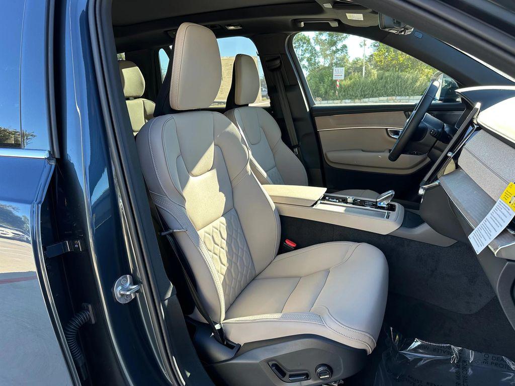 new 2026 Volvo XC90 car, priced at $73,430
