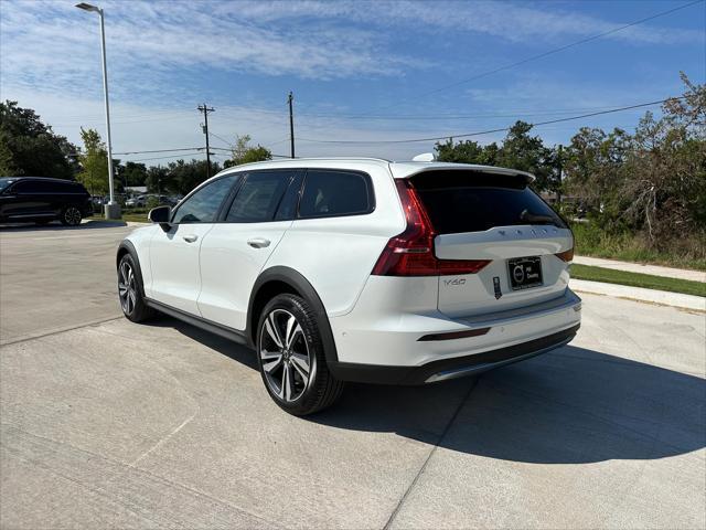 new 2024 Volvo V60 Cross Country car, priced at $53,355