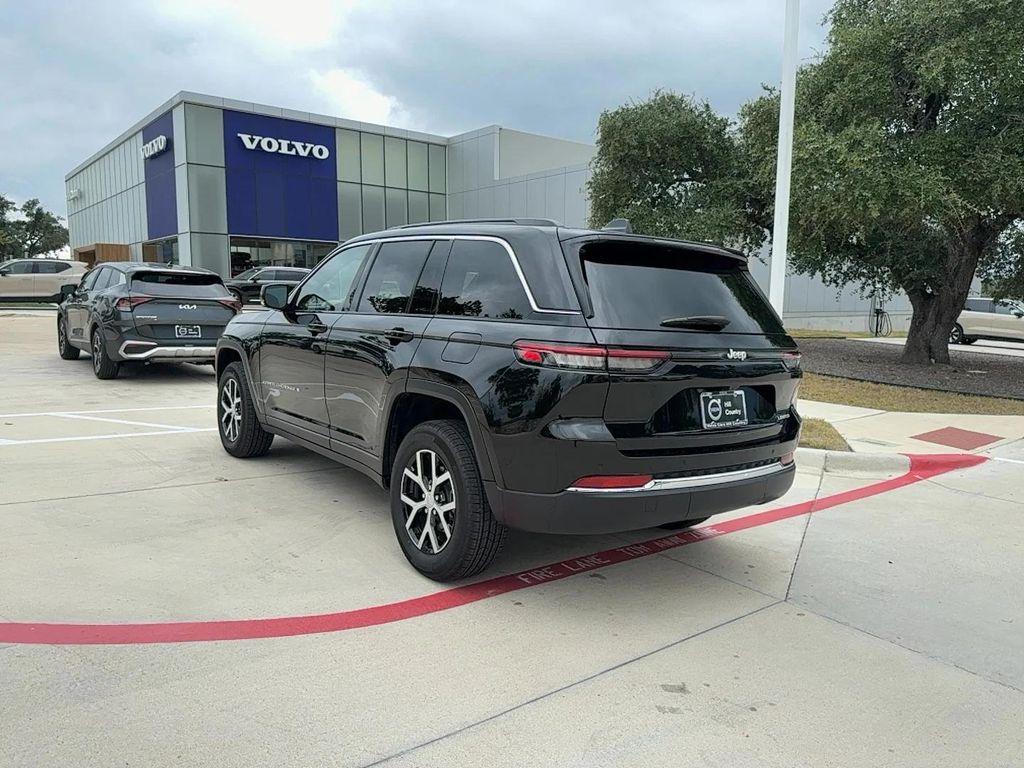 used 2024 Jeep Grand Cherokee car, priced at $34,777